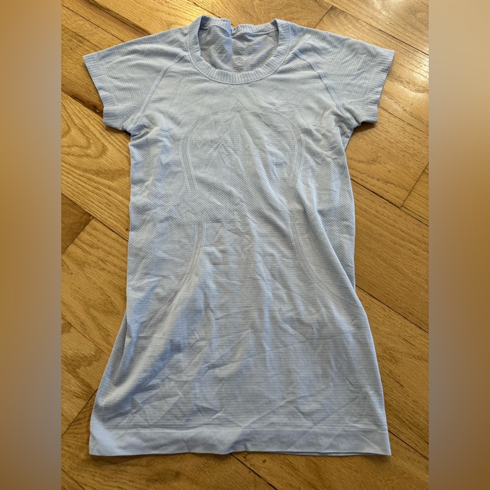 Lululemon Swiftly Tech Top Size 4 - image 1